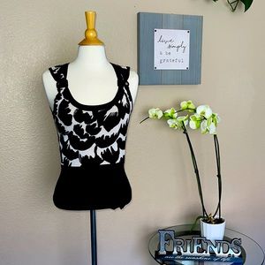 White House & Black Market Sleeves-less Top